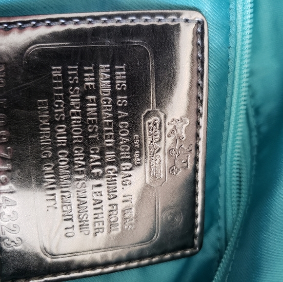 Coach patent leather shoulder bag - Picture 5 of 6